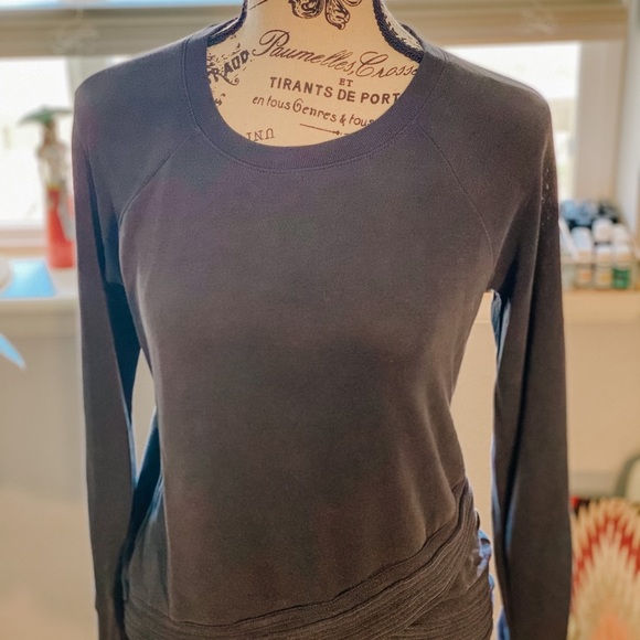 Athleta Sweatshirt - Picture 8 of 9